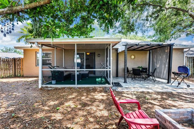 2757 FEIFFER CIRCLE, Sarasota, FL 34235