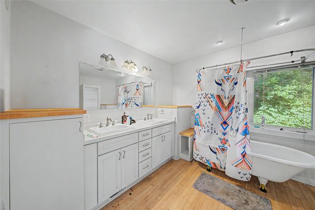 217 Franklin Avenue, Des Moines, IA 50314