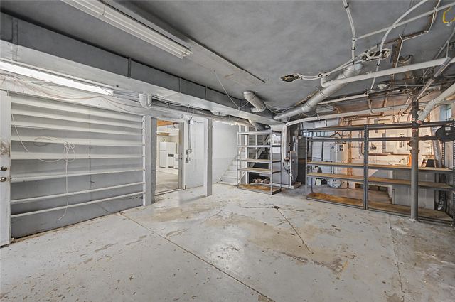 217 Franklin Avenue, Des Moines, IA 50314
