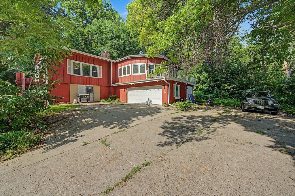 217 Franklin Avenue, Des Moines, IA 50314