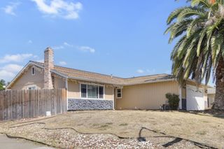 3301 Glenmoor Dr, Sacramento, CA 95827