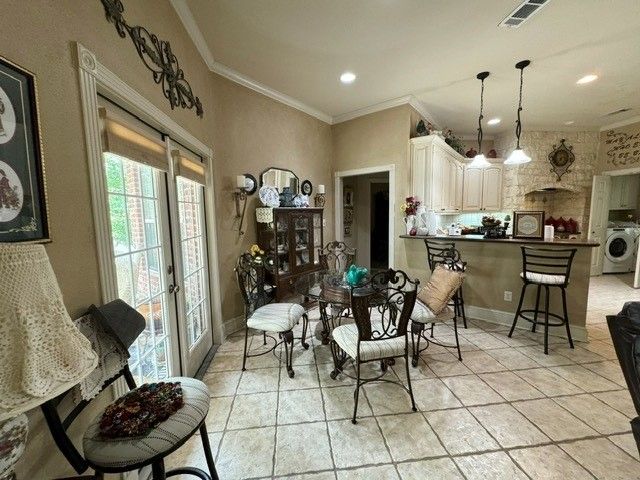 515 Southcreek Drive, Chandler, TX 75758