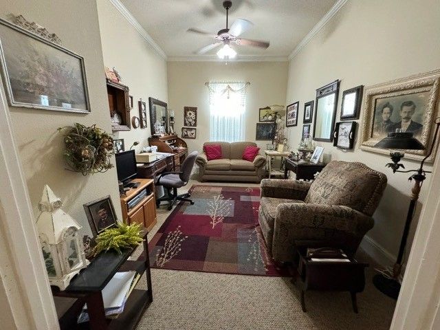 515 Southcreek Drive, Chandler, TX 75758