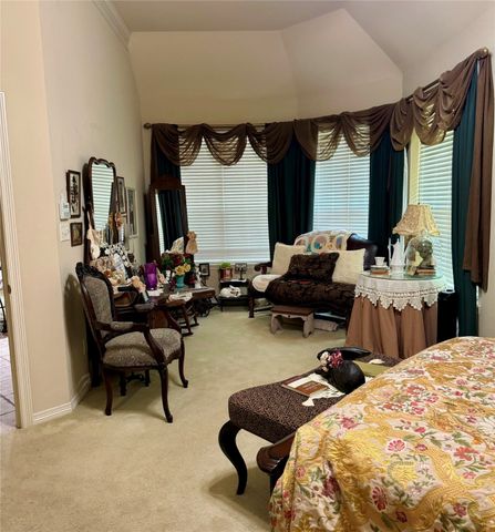 515 Southcreek Drive, Chandler, TX 75758