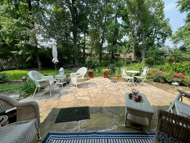 515 Southcreek Drive, Chandler, TX 75758