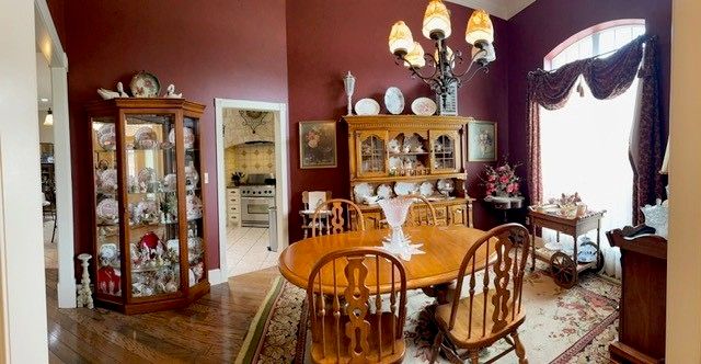 515 Southcreek Drive, Chandler, TX 75758