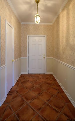 5401 Hollytree Dr. # 602, Tyler, TX 75703