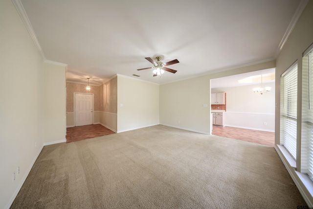 5401 Hollytree Dr. # 602, Tyler, TX 75703