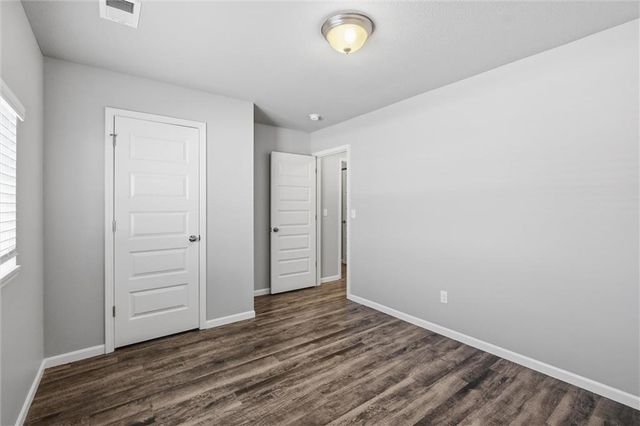 21297 W 219th Street, Spring Hill, KS 66083