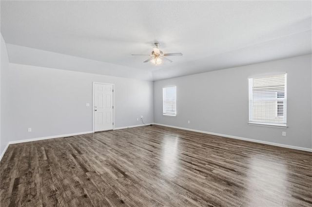 21297 W 219th Street, Spring Hill, KS 66083