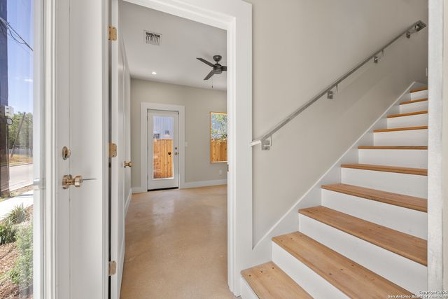 1103 S Cherry, San Antonio, TX 78210