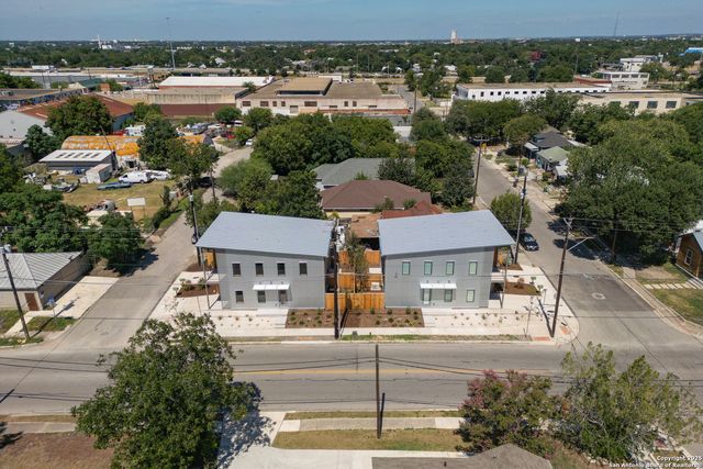 1103 S Cherry, San Antonio, TX 78210