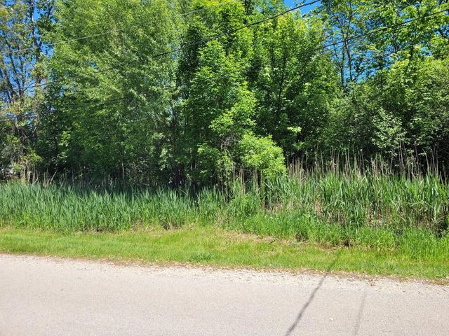 33211 N Island Avenue, Grayslake, IL 60030