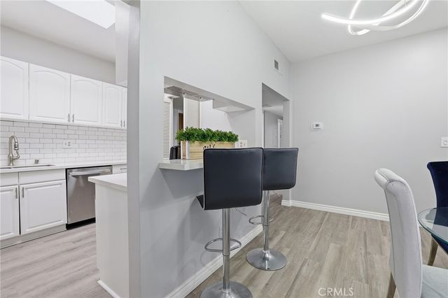 400 S La Fayette Park 315, Los Angeles, CA 90057