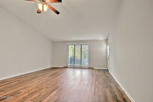 420 Eastley Court 420, Kingsport, TN 37660