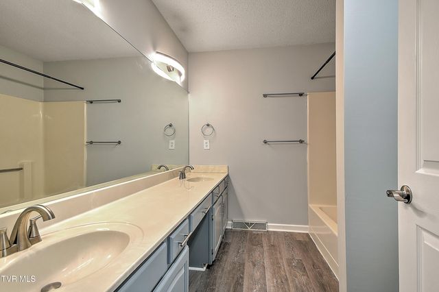 420 Eastley Court 420, Kingsport, TN 37660