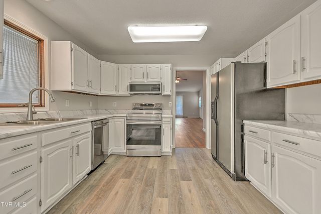420 Eastley Court 420, Kingsport, TN 37660