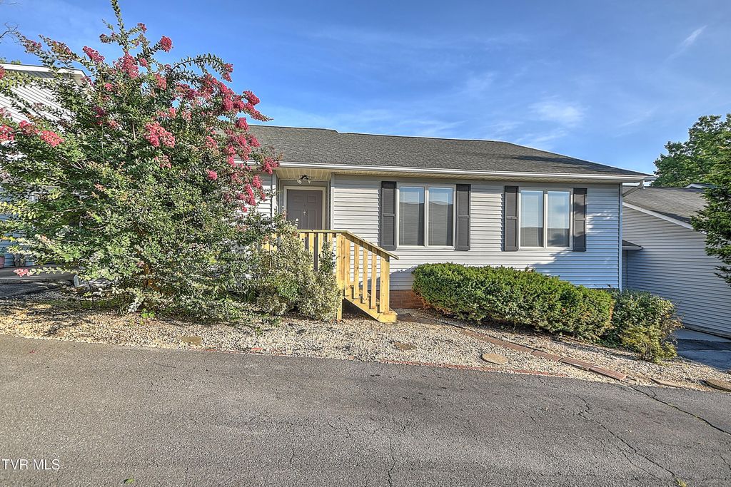 420 Eastley Court 420, Kingsport, TN 37660