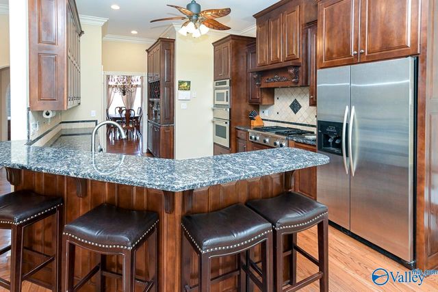 1642 Lake Cove Drive, Decatur, AL 35603