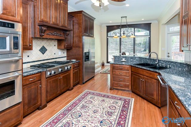 1642 Lake Cove Drive, Decatur, AL 35603