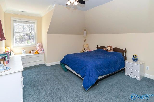 1642 Lake Cove Drive, Decatur, AL 35603