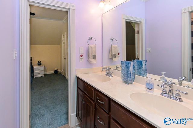 1642 Lake Cove Drive, Decatur, AL 35603