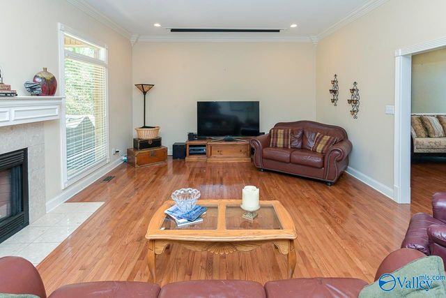 1642 Lake Cove Drive, Decatur, AL 35603