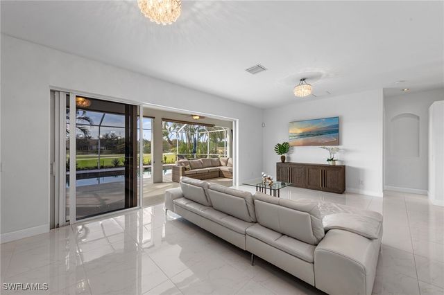 21550 Berwhich RUN, Estero, FL 33928