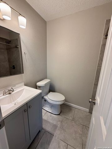 5223 Binz Engleman, Kirby, TX 78219