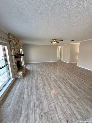 5223 Binz Engleman, Kirby, TX 78219