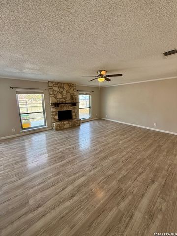 5223 Binz Engleman, Kirby, TX 78219