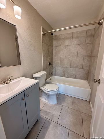 5223 Binz Engleman, Kirby, TX 78219