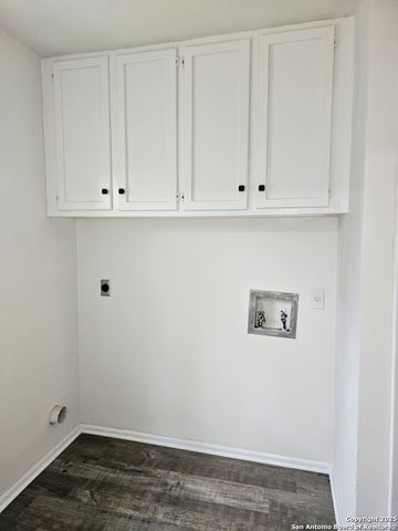 6606 Lake Glen, San Antonio, TX 78244