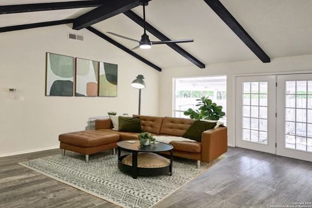 6606 Lake Glen, San Antonio, TX 78244