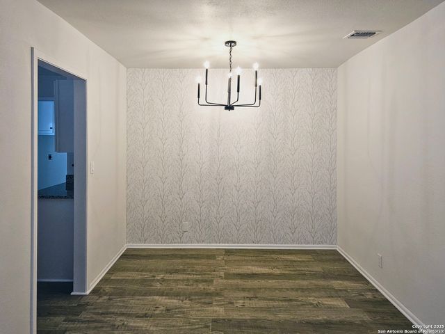 6606 Lake Glen, San Antonio, TX 78244