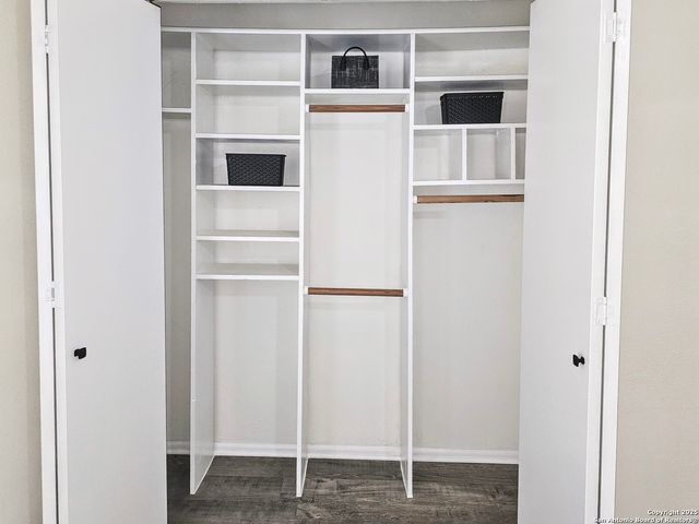 6606 Lake Glen, San Antonio, TX 78244