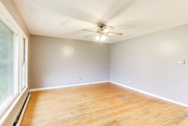 5160 W Sunnyside Avenue, Chicago, IL 60630