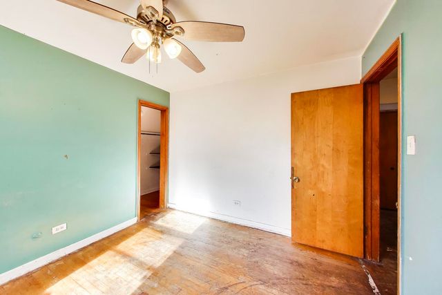5160 W Sunnyside Avenue, Chicago, IL 60630
