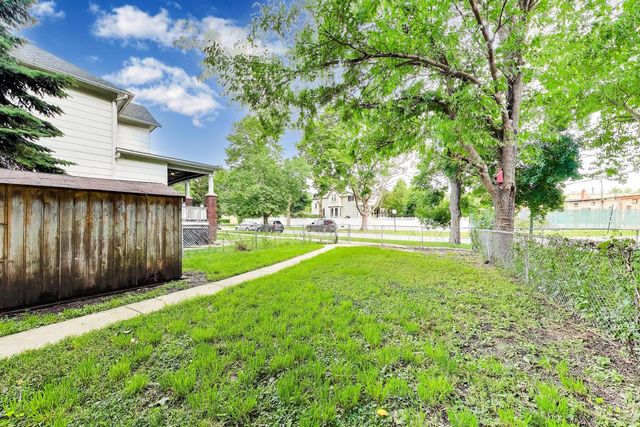 5160 W Sunnyside Avenue, Chicago, IL 60630