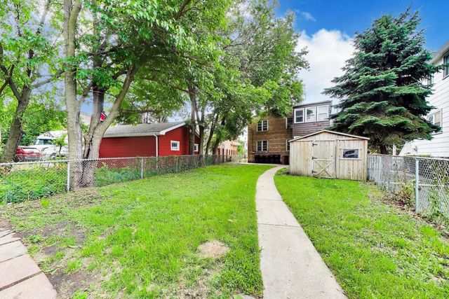5160 W Sunnyside Avenue, Chicago, IL 60630
