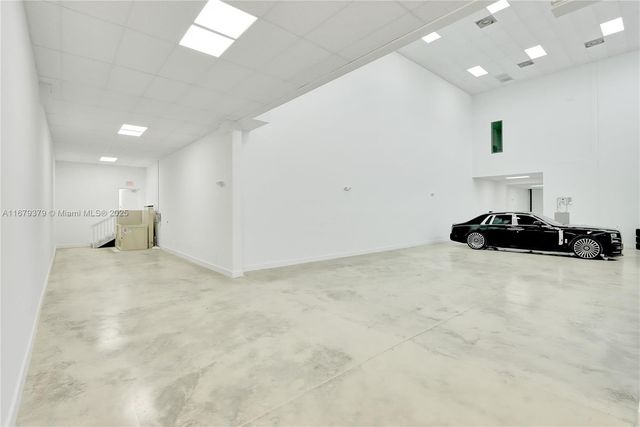 6700 NE 2nd Ct 4, Miami, FL 33138