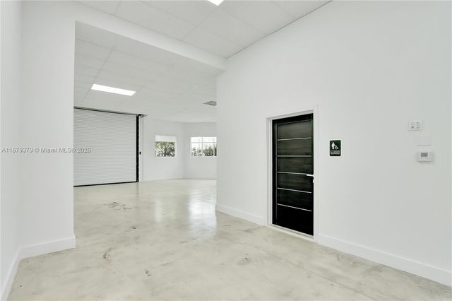 6700 NE 2nd Ct 4, Miami, FL 33138