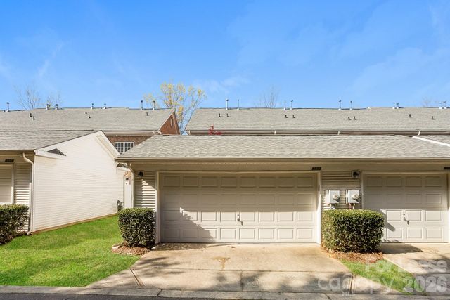 8602 Beaver Creek Drive, Charlotte, NC 28269