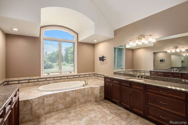 8670 Country Manor Drive, Bruce Township, MI 48065