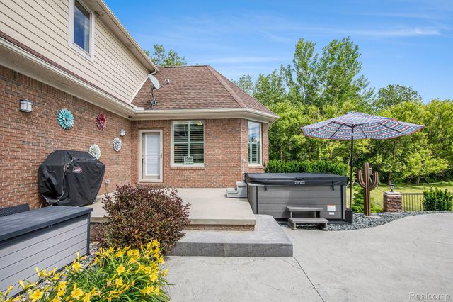 8670 Country Manor Drive, Bruce Township, MI 48065