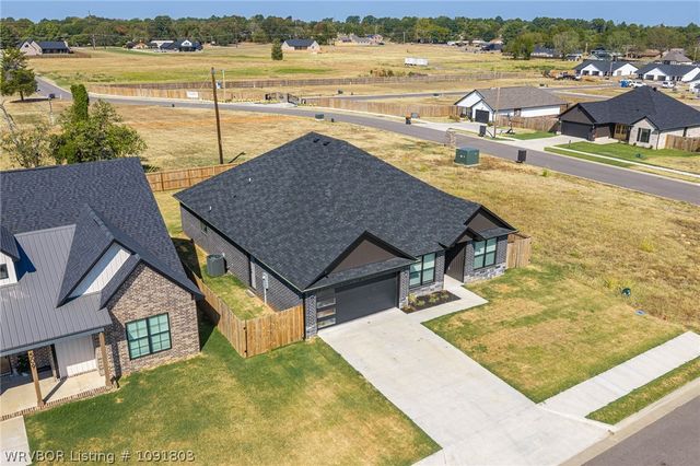 515 Waggoner Lane, Barling, AR 72923