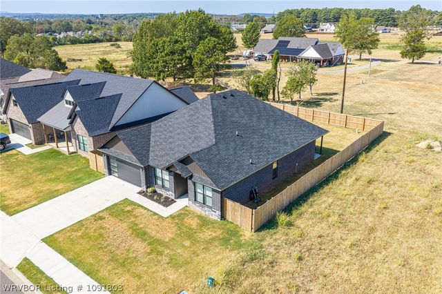 515 Waggoner Lane, Barling, AR 72923