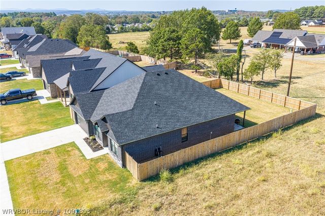 515 Waggoner Lane, Barling, AR 72923