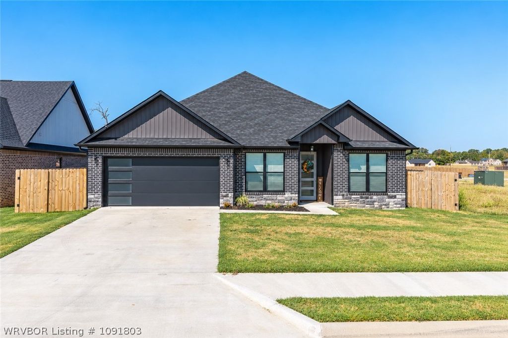 515 Waggoner Lane, Barling, AR 72923