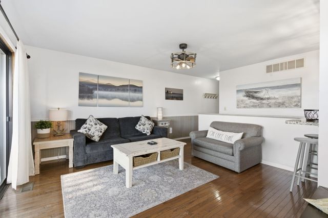 6 Treehouse Lane 1, Branson, MO 65616